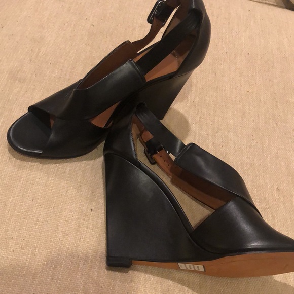 Givenchy platform sandals, new without box, size 41 Black - Picture 4 of 6